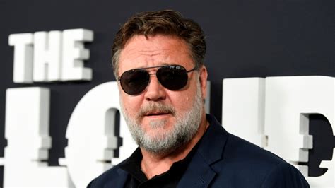 russel crowe naked|Ridiculous: Russell Crowe reveals he signed contract mandating。